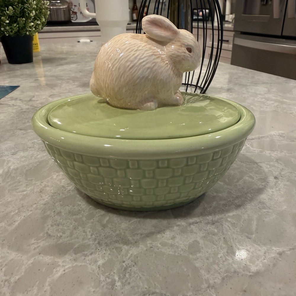 Easter rabbit candy dish with lid - Picture 6 of 6